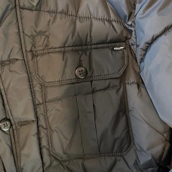 Volcom Men's Dark Gray Quilted Jacket - Picture 3 of 6